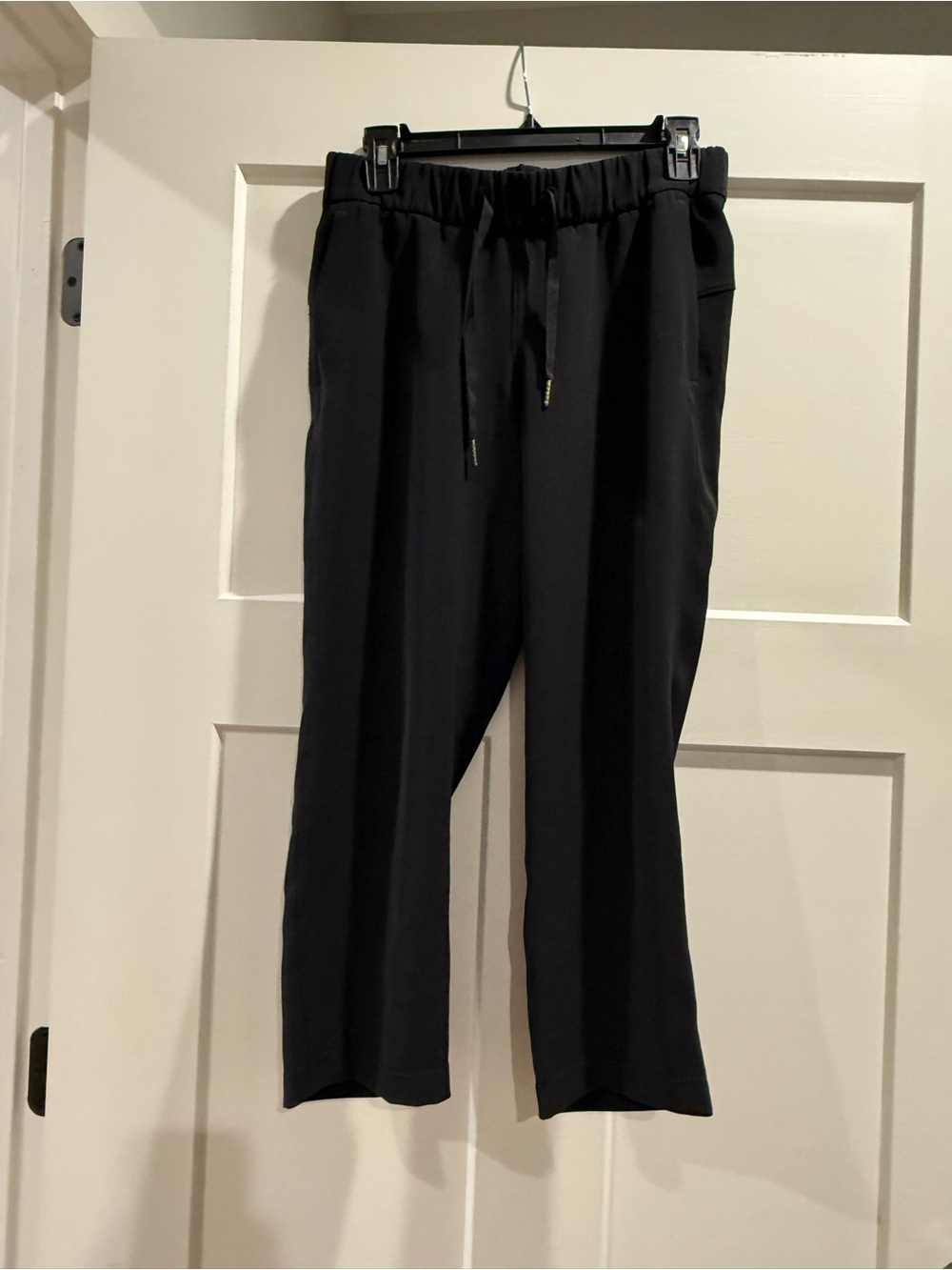 lululemon athletica women’s Black Jogger Pants with Drawstring